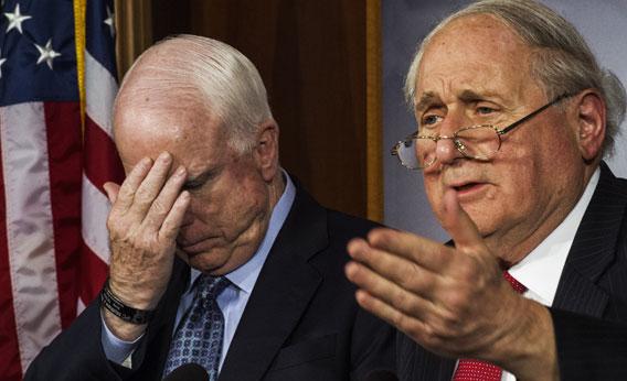 US Senators John McCain (L) and Carl Levin speak on proposed bipartisan changes to Senate.