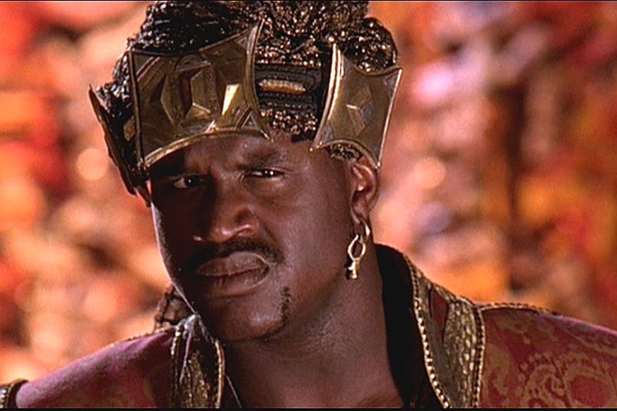 Shaquille O'Neal, dressed like a geniue