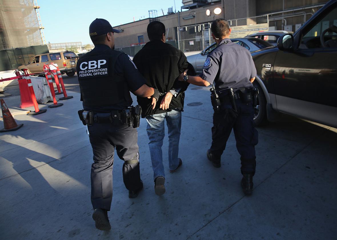 U.S. to outfit border agents with body cameras in major oversight