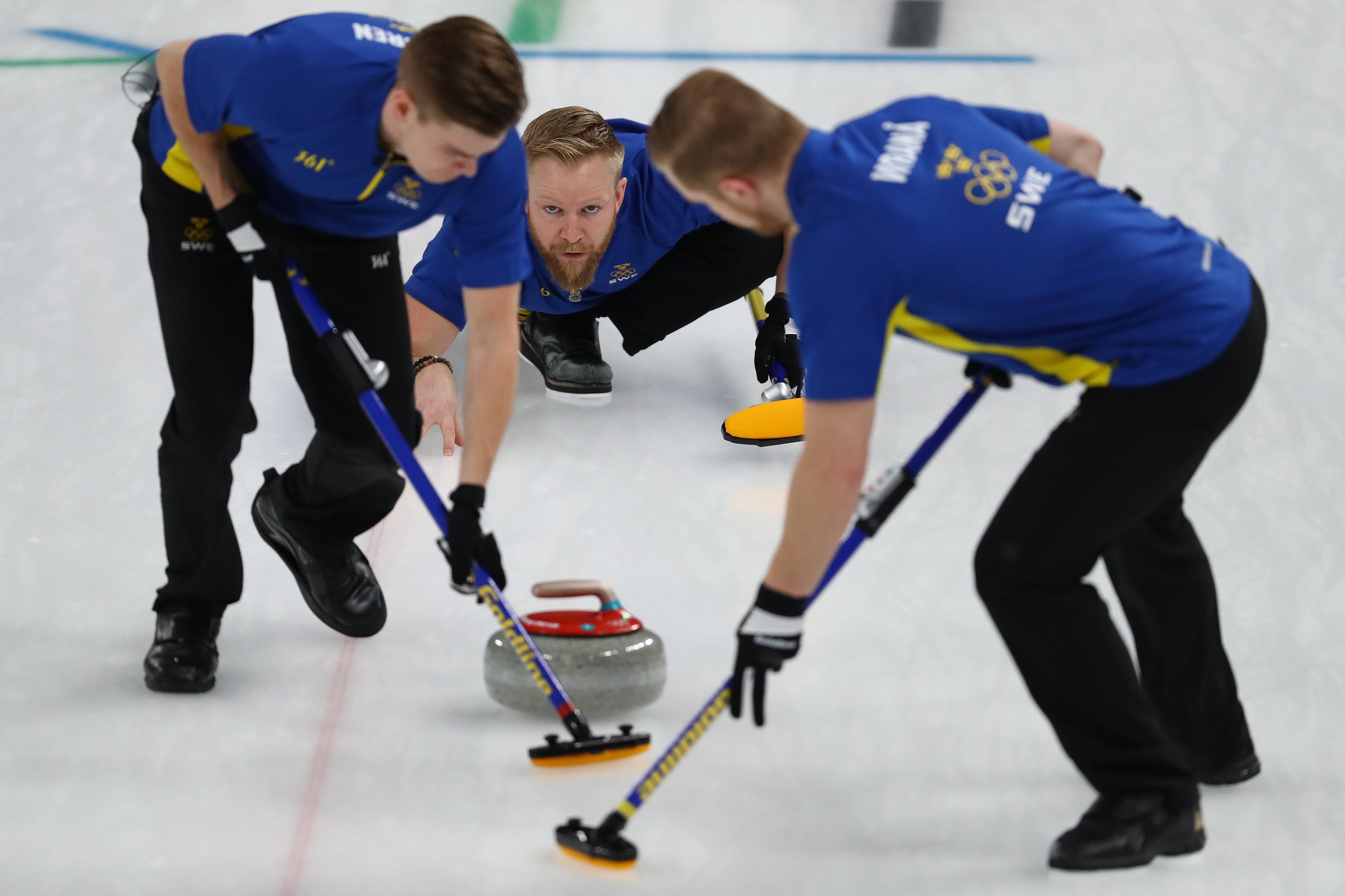 GANGNEUNG, SOUTH KOREA - FEBRUARY 24: Niklas Edin of Sweden delivers a stone during the game against the United States during the Curling Men's Gold Medal game on day fifteen of the PyeongChang 2018 Winter Olympic Games at Gangneung Curling Centre on February 24, 2018 in Gangneung, South Korea. (Photo by Dean Mouhtaropoulos/Getty Images)