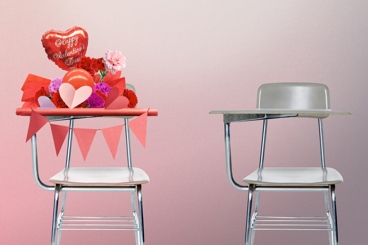 valentine-s-day-carnations-the-worst-tradition-is-back-to-terrorize