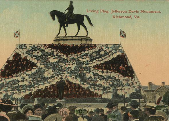 “Living flag” below the Lee Monument in Richmond, Virginia (incorrectly identified in the image as the Jefferson Davis Monument), postcard, published c. 1907.