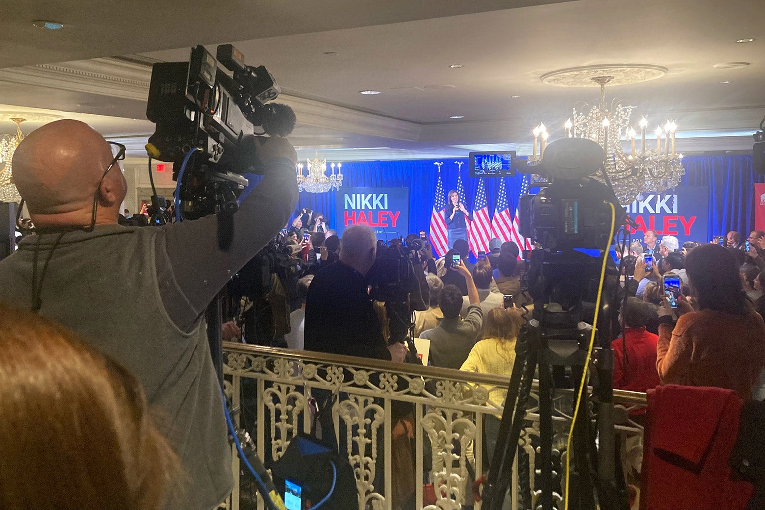 A crowd in front of Nikki Haley.