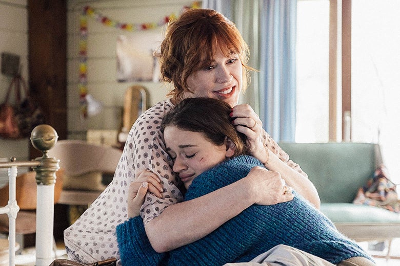 Molly Ringwald and Joey King in The Kissing Booth (2018)