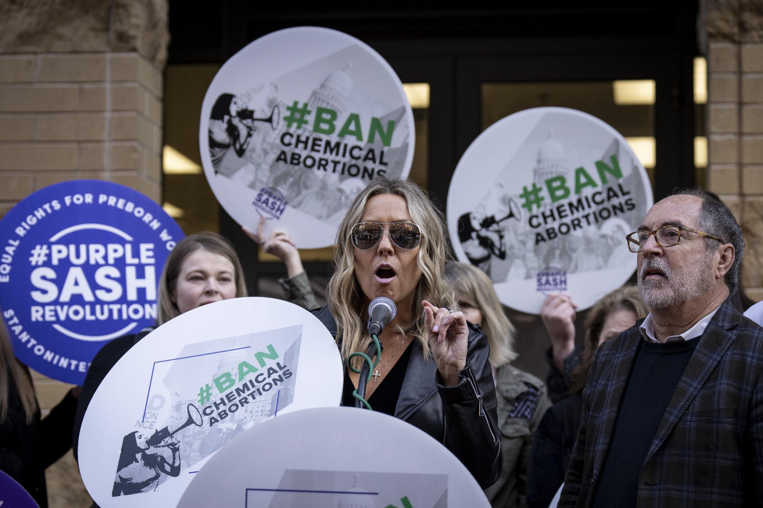 Abortion pill case at the 5th Circuit: Will conservative judges set aside their legal principles? - Vimarsana News