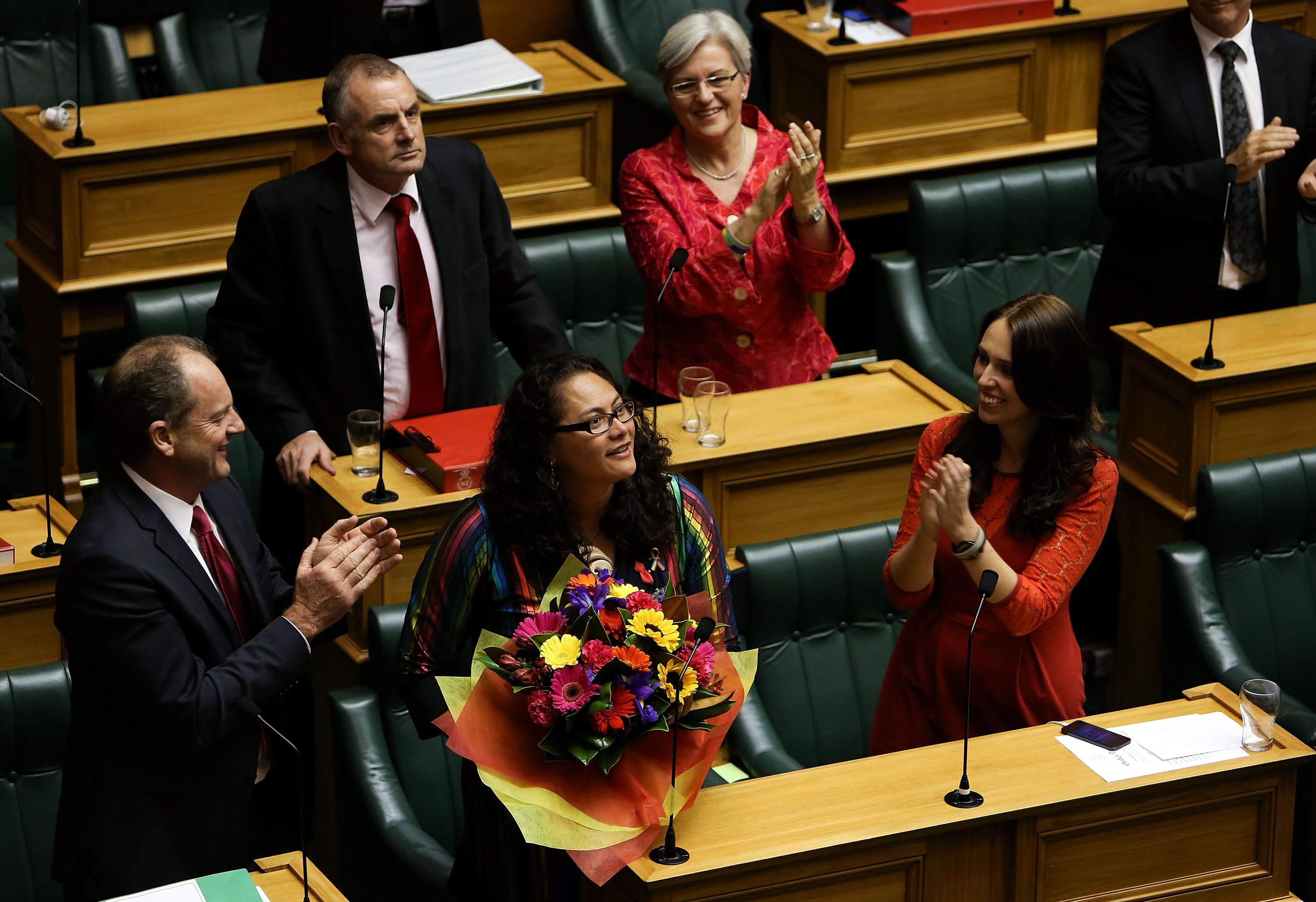 New Zealand Gay Marriage Law Passes Supporters Sing Maori Love Song In Parliament