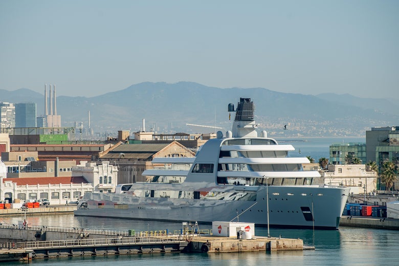 How to Seize a Russian Oligarch’s Penthouse How to Seize a Russian Oligarch’s Penthouse