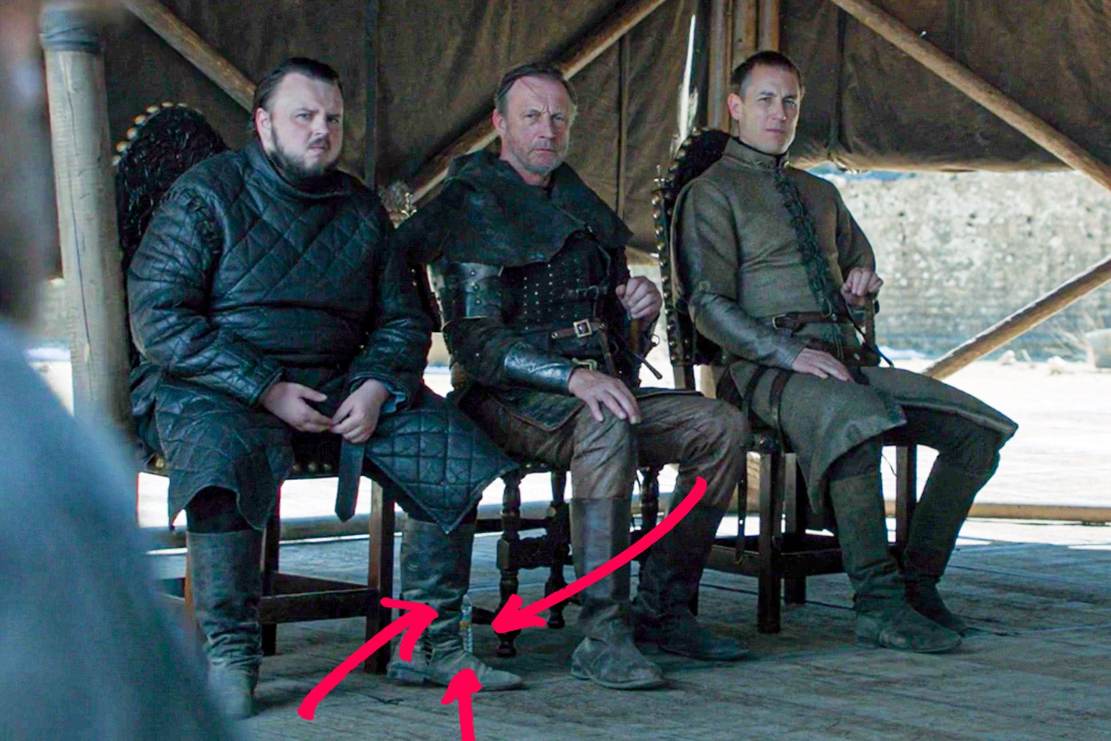 Game of Thrones finale features two plastic water bottles in latest