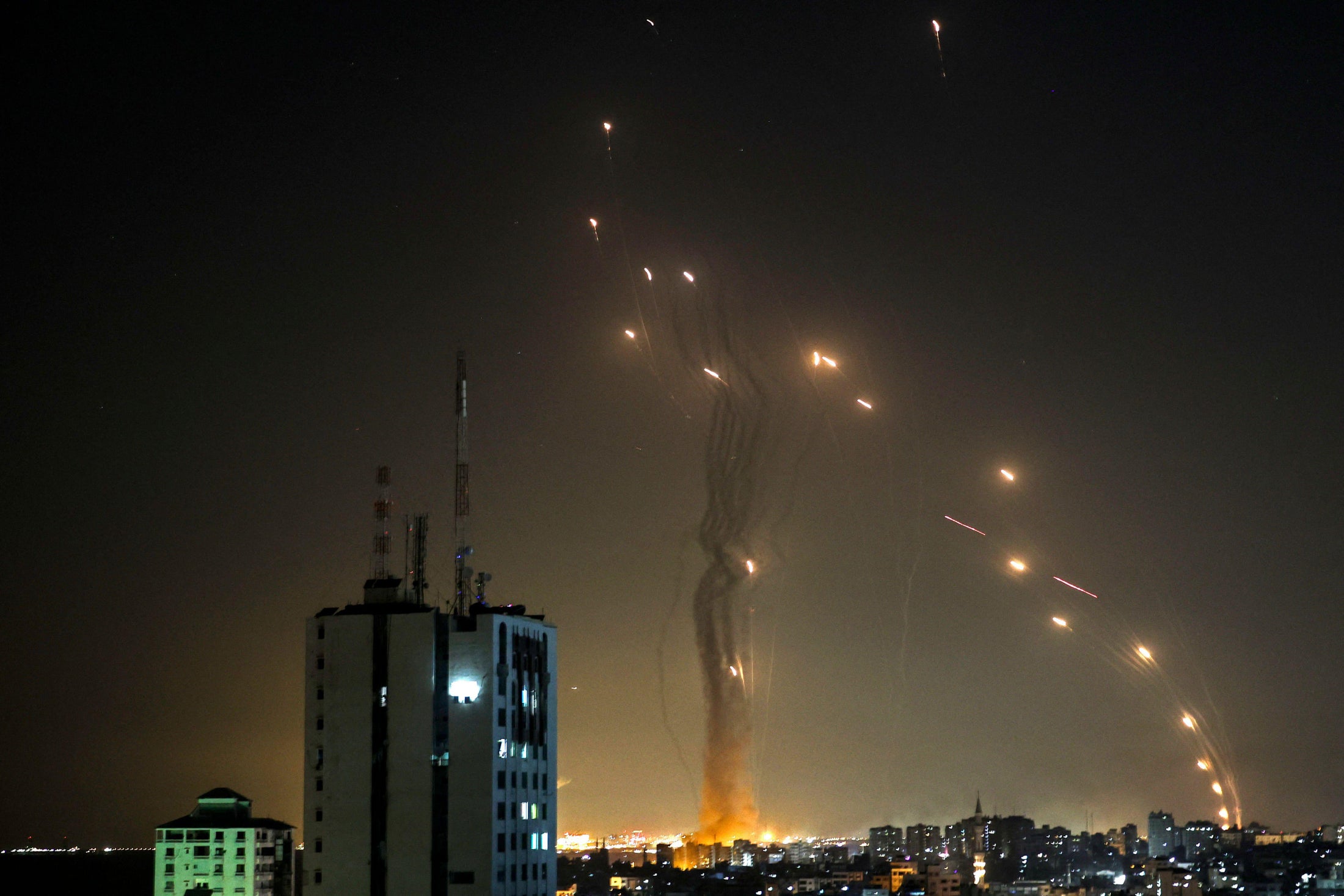 以色列军方称空袭加沙圣战组织指挥中心_凤凰网视频_凤凰网