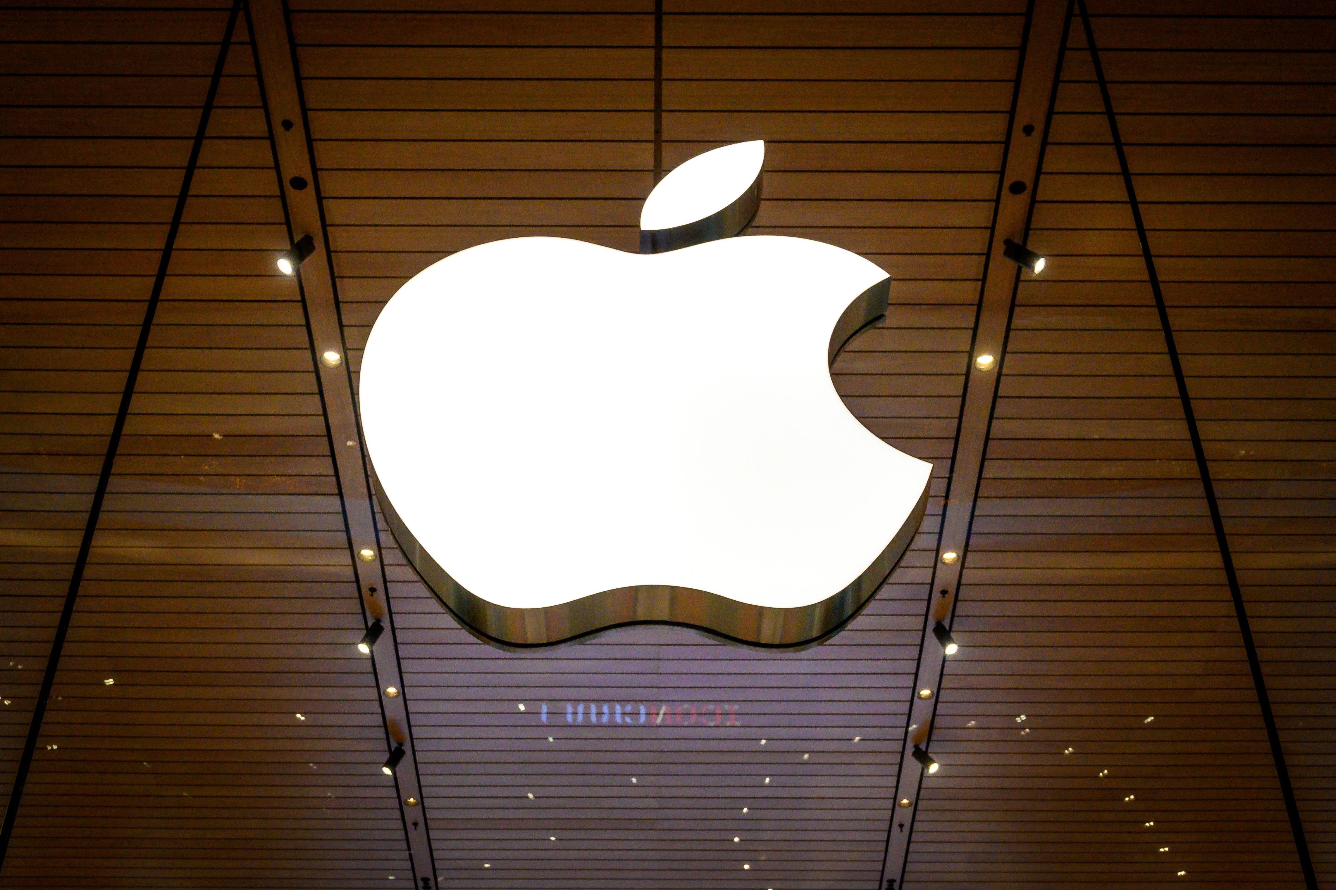 What Apple Did to Hit $3 Trillion Alex Kantrowitz