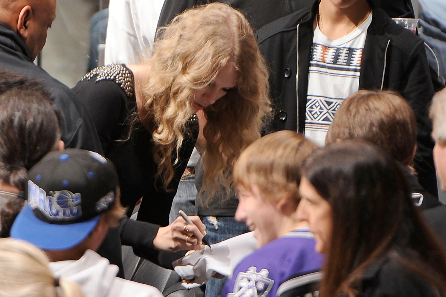 Taylor Swift’s “Anti-Hero” video has a shocking revelation: how she ...