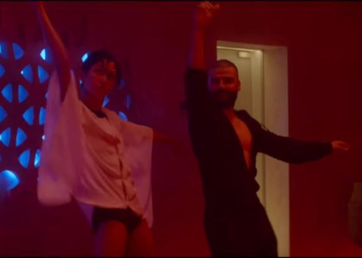 Twitter User Oscardances Matches Oscar Isaacs Ex Machina Dance Scene To Random Songs Video 4889