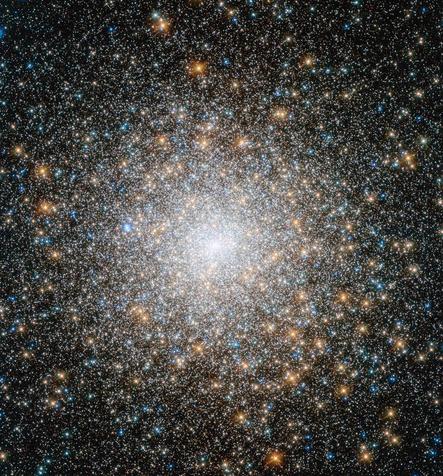 New Hubble image of star cluster Messier 15