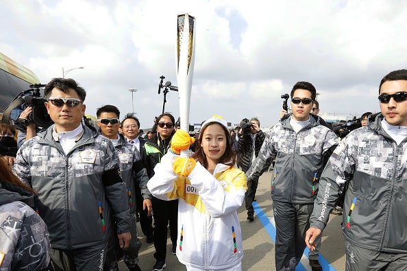 South Korean figure skater You Young begins torch relay on Nov.1 for the PyeongChang 2018 Winter Olympics.