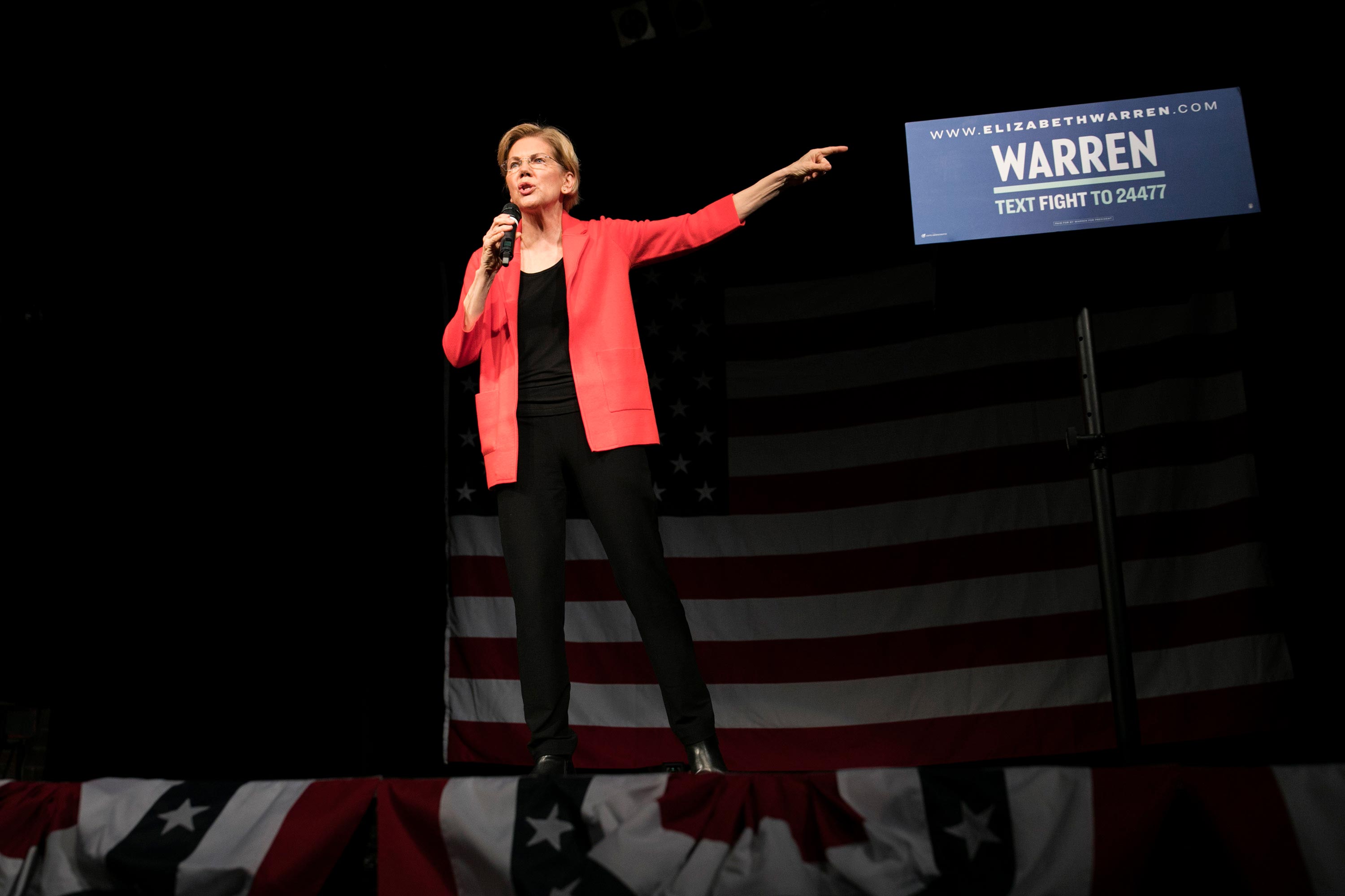 Democratic Presidential candidate Sen. Elizabeth Warren speaks at Bogart's in Cincinnati, OH on May 11, 2019.
