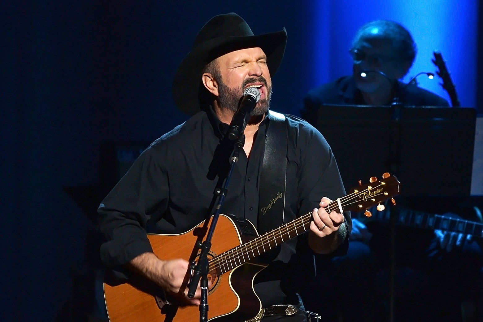 How Garth Brooks Broke the Mold for Country Music in the Mainstream
