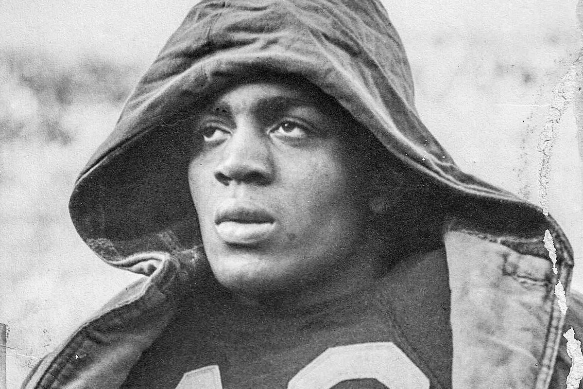 Forgotten story of four who broke color barrier in pro football to screen  at Royce