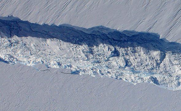 Pine Island Glacier crack