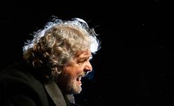 Five-Star Movement activist and comedian Beppe Grillo speaks during a rally in Siena January 24, 2013.