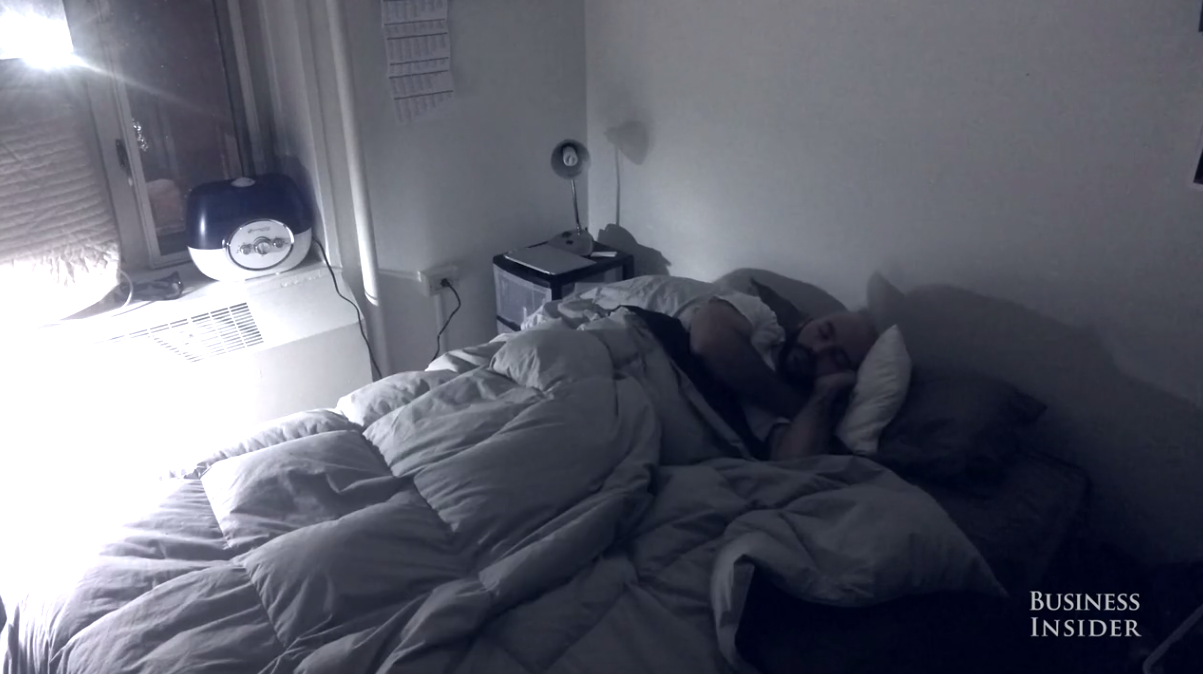 sleeping-timelapse-watch-yourself-sleep-with-iphone-5s-and-ios-8