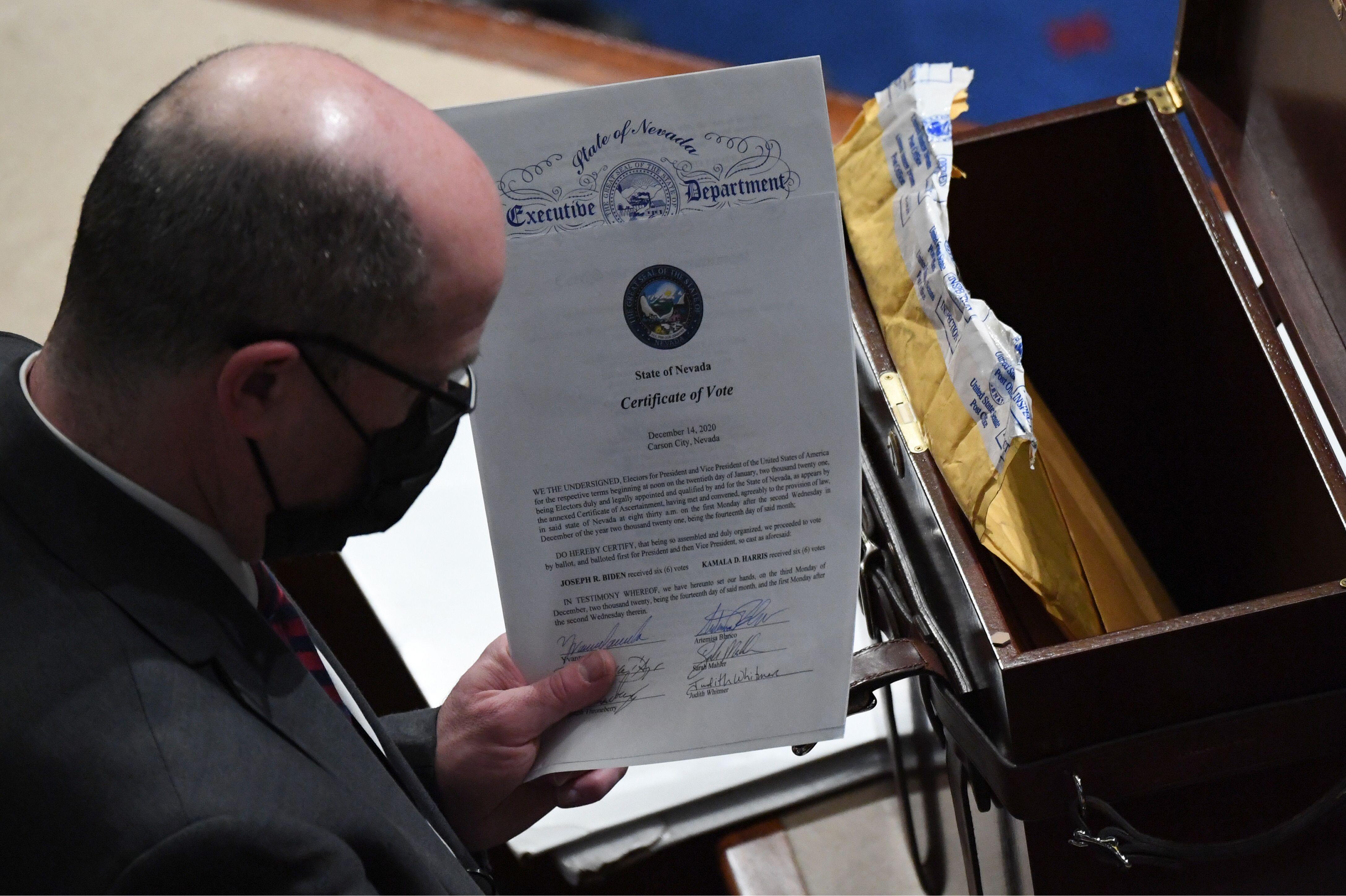 Trump's possibly criminal phony elector scheme is key to the Jan. 6 committee. - Vimarsana News