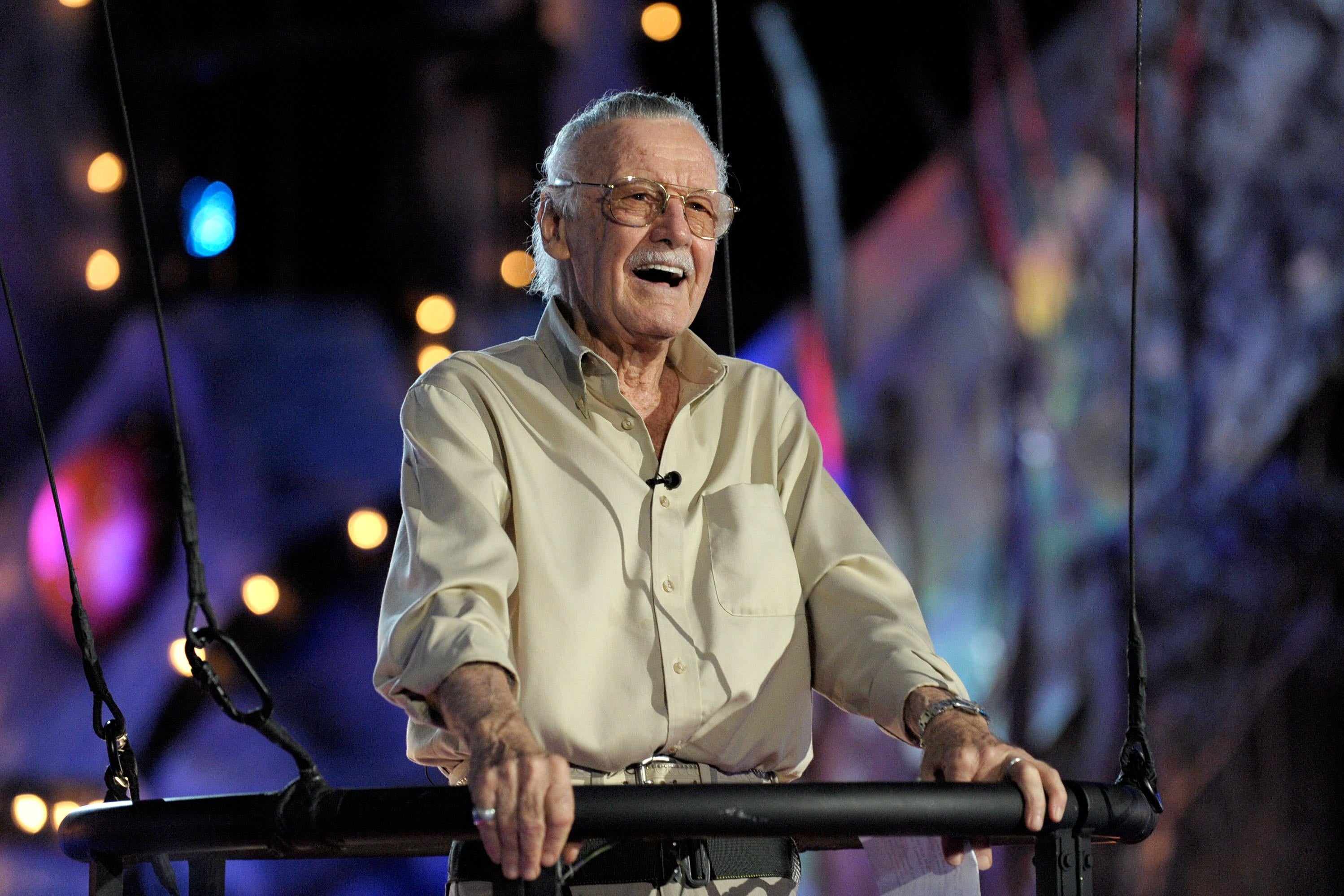 Stan Lee accepts the Comic-Con Icon Award onstage during Spike TV's Scream 2009.