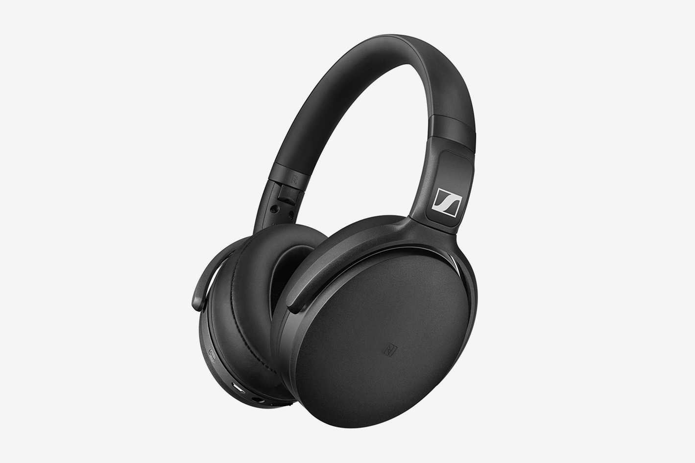 Sennheiser HD 4.50 SE Wireless Noise Cancelling Headphones.