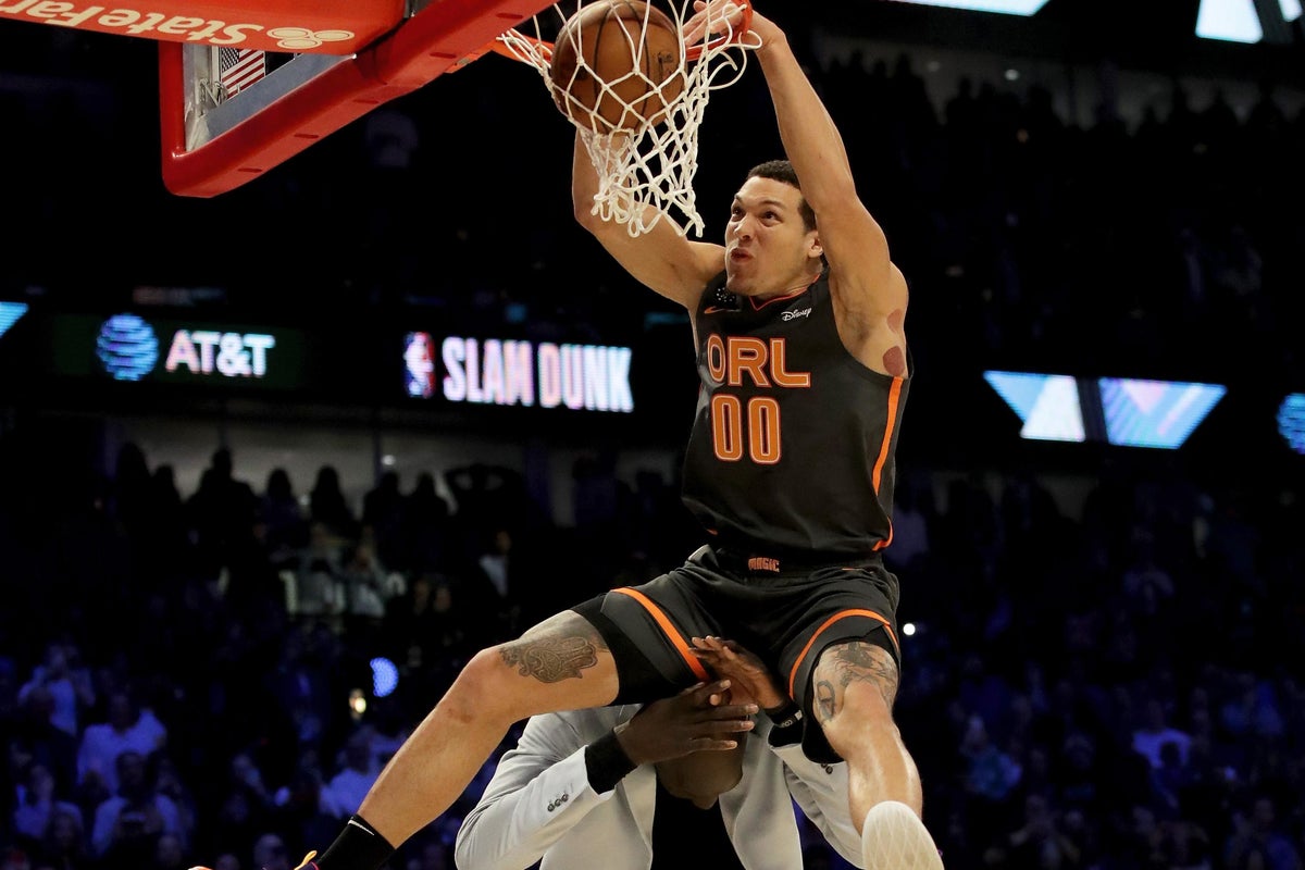 Aaron Gordon went from being robbed in NBA Slam Dunk Contest's, including  one by Miami Heat legend Dwyane Wade, to beating Wade's beloved…