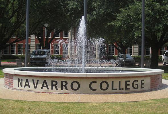 Navarro College sign off Texas State Highway 31.