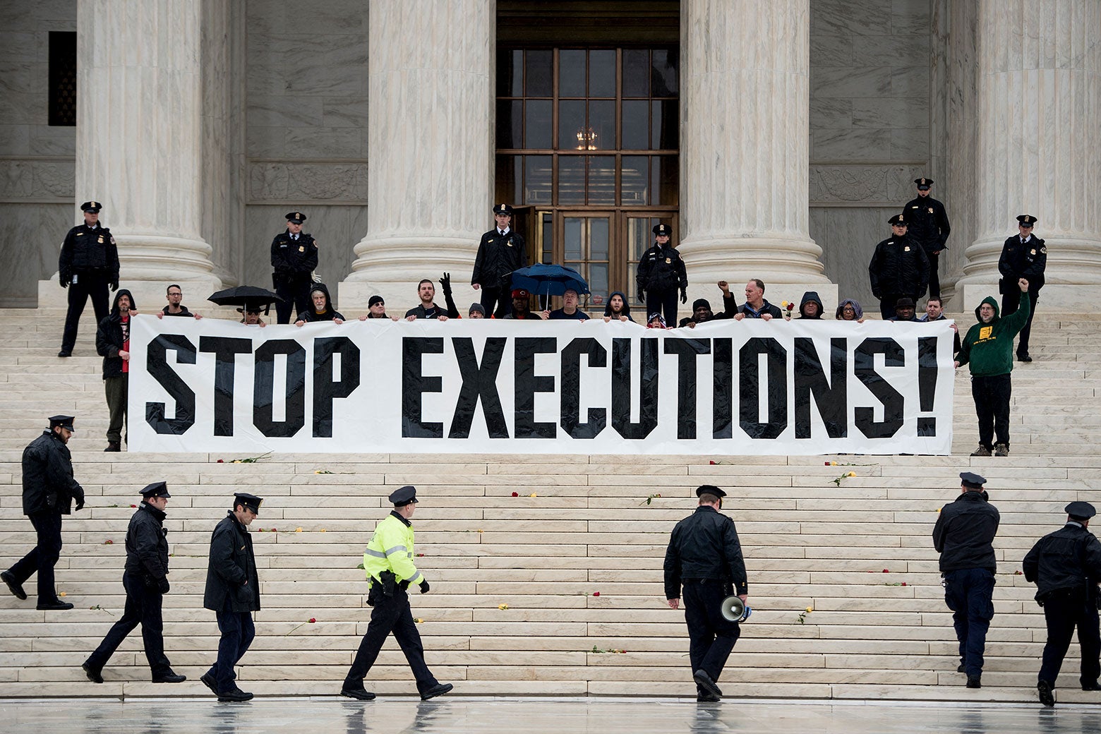 Two Similar Cases in Texas Expose the Death Penalty as a Farce