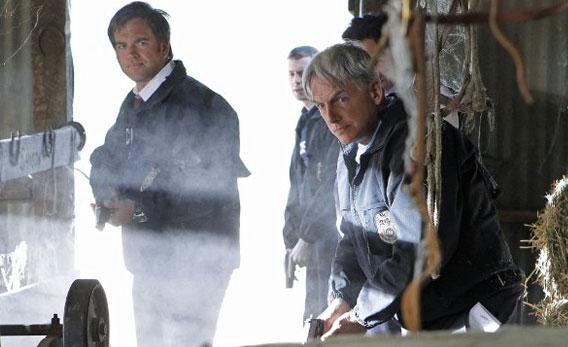 Mark Harmon and Michael Weatherly in NCIS.