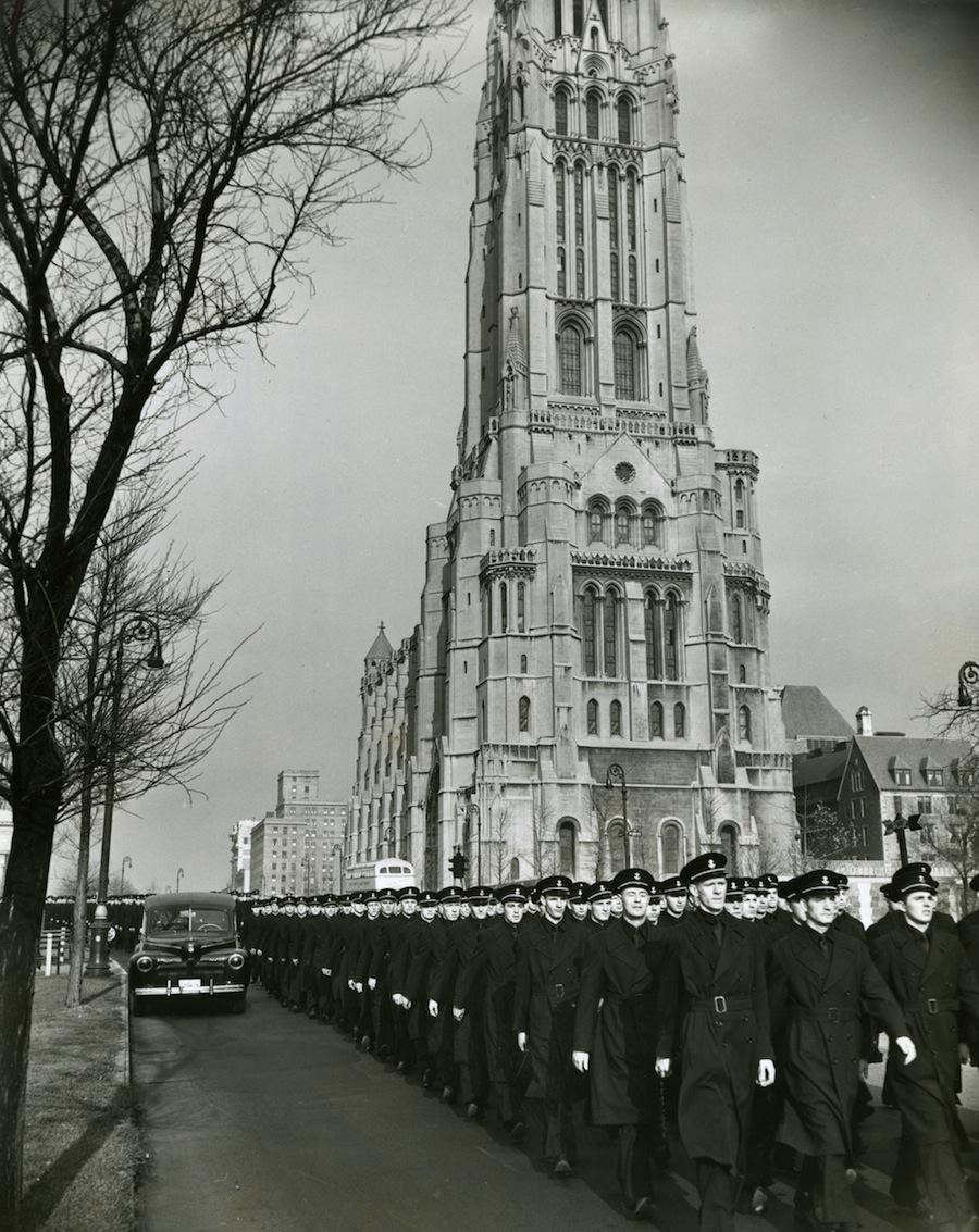 New-York Historical Society Exhibits Shows New York City During WWII ...