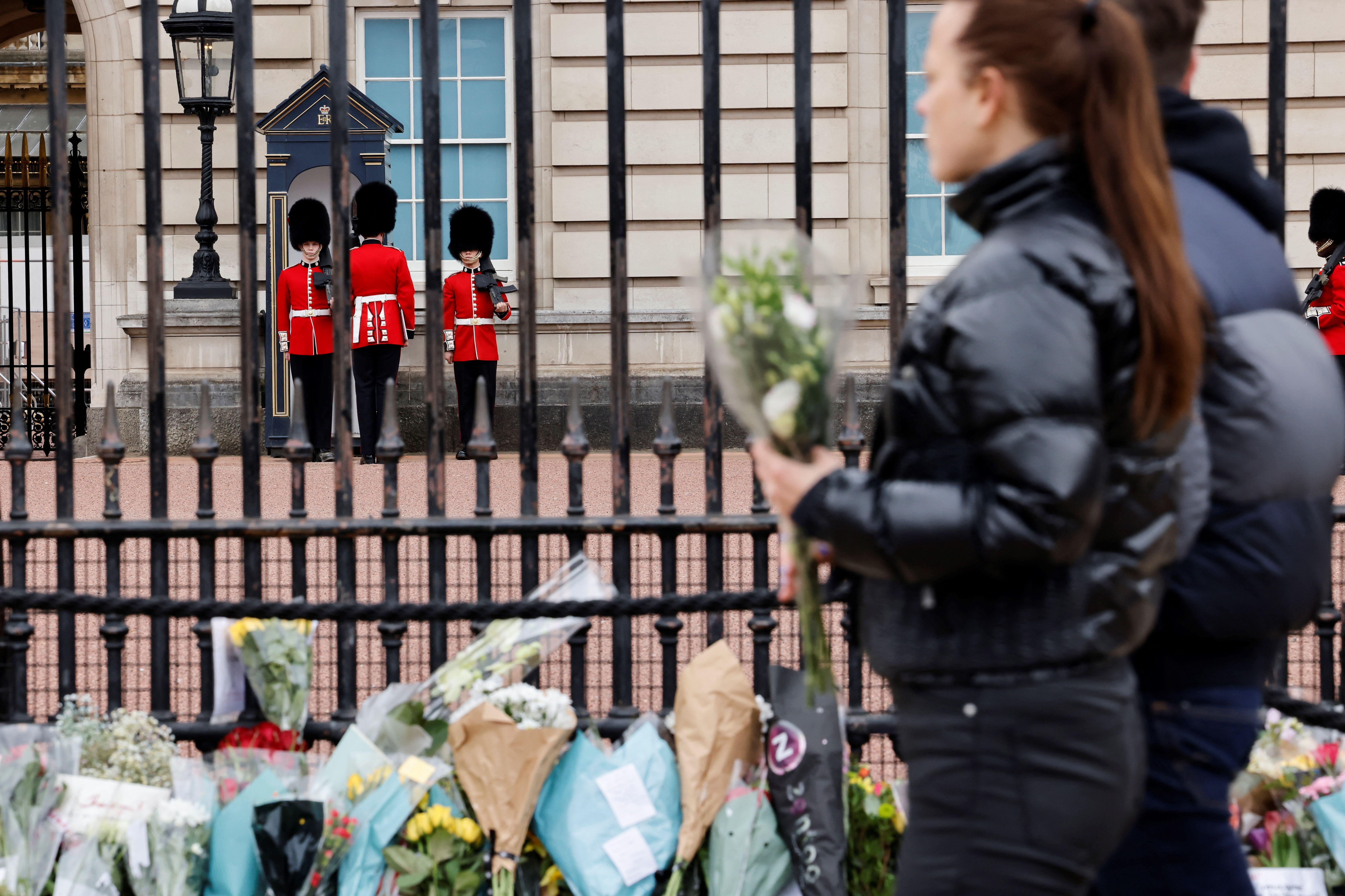 Prince Harry to attend Philip's funeral that will be closed to the public. - Vimarsana News
