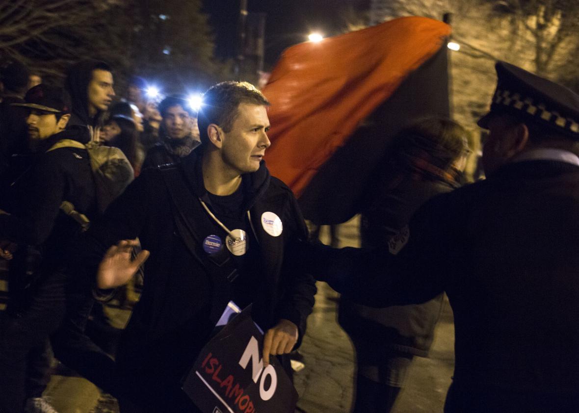 Watch Police Detain A Cbs News Journalist A Trump Rally In Chicago