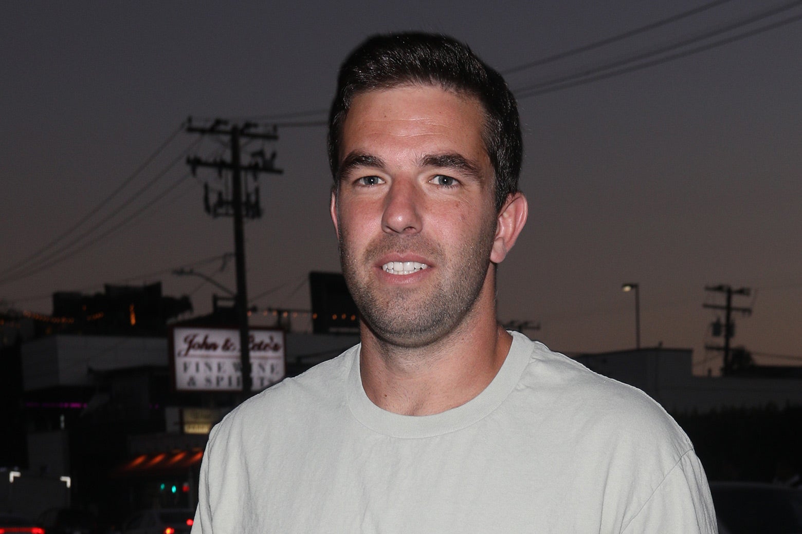 Billy McFarland wearing a T-shirt.