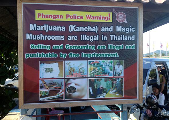 A sign warns Kho Phangan visitors against drug use.