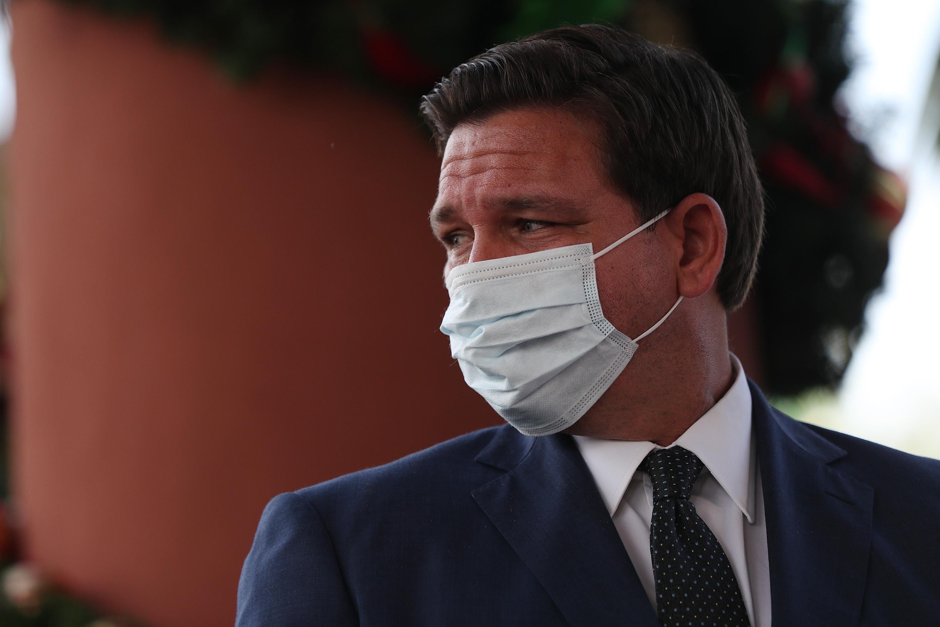 Why Florida public health officials won't blow the whistle on Ron DeSantis over false COVID data. - Vimarsana News