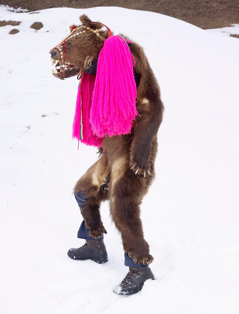 Ursul (Bear), Palanca, Romania, 2010–2011