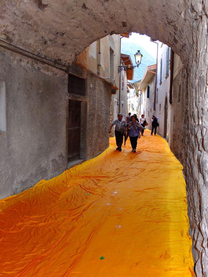 The Floating Piers - The Floating Piers, Lake Iseo, Italy, 2014-16(3)