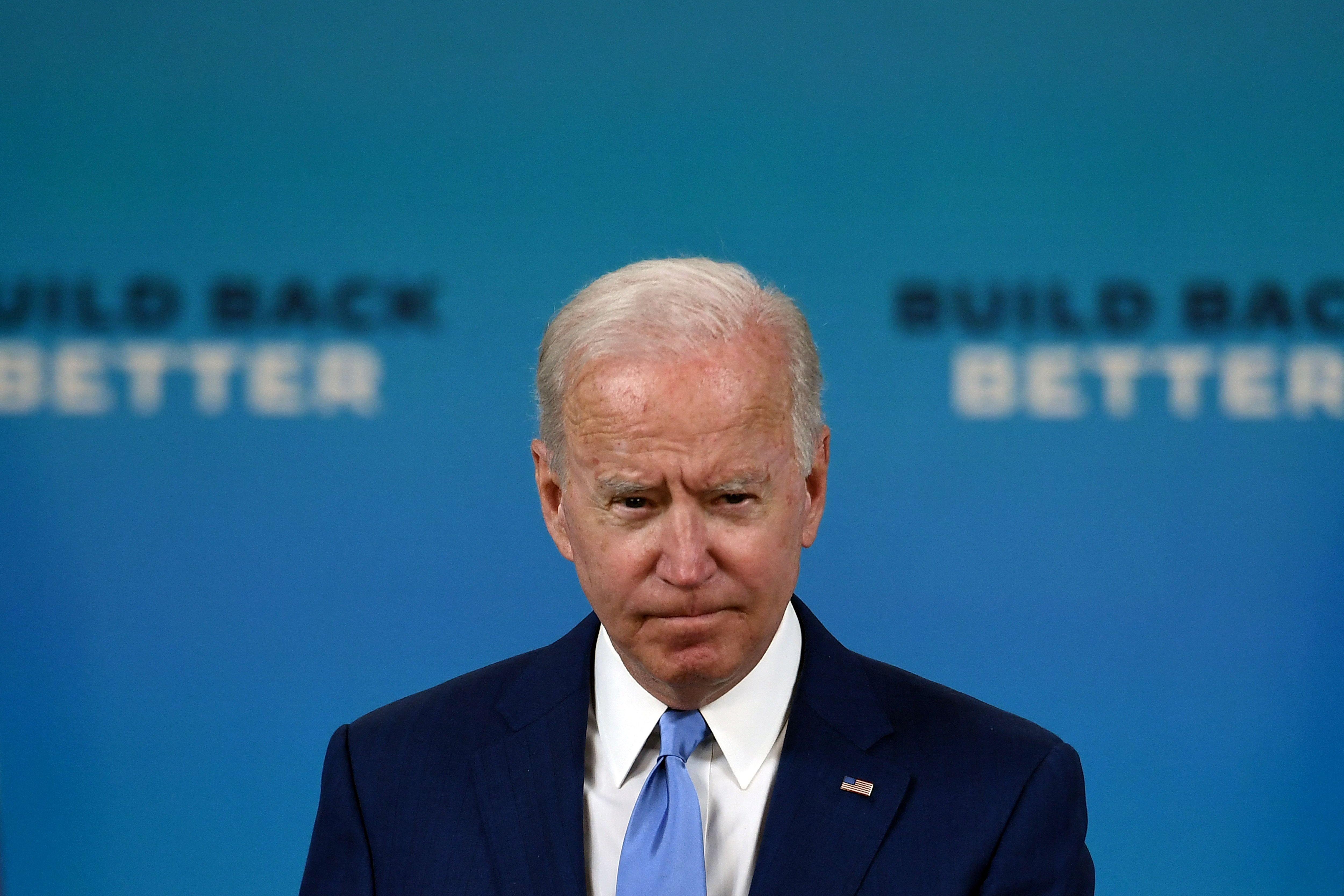 What President Biden’s Dismal Poll Numbers Really Mean David Plotz, Emily Bazelon, and John Dickerson