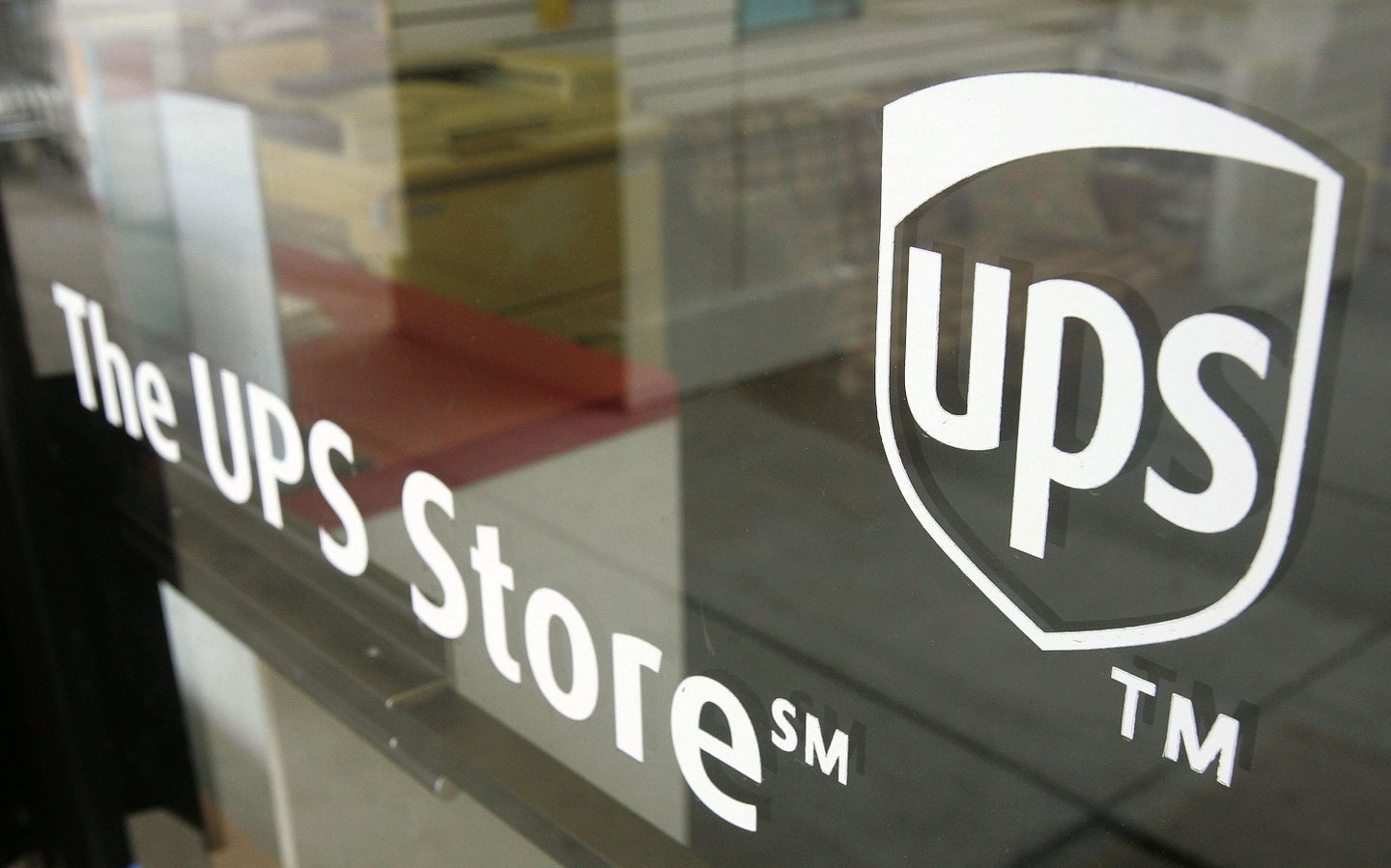 UPS plans to test 3-D printing services in U.S. stores.