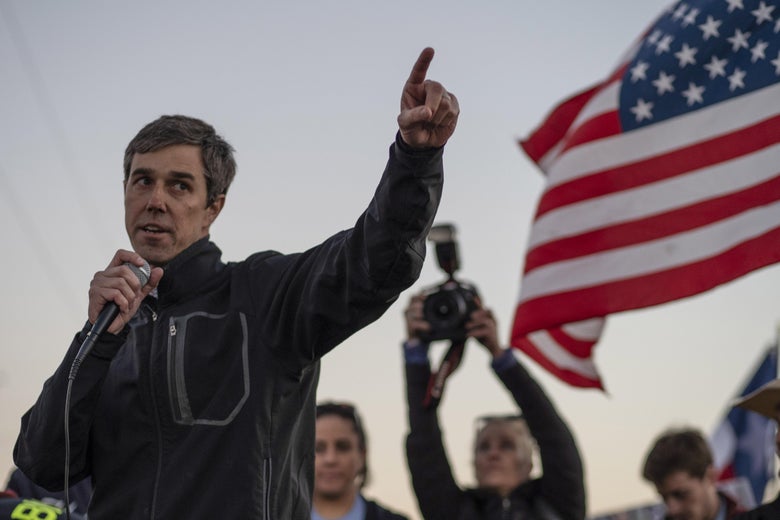 Beto O 'Rourke addresses a crowd of protesters at the Trump "Truth Walk" in El Paso, Texas on February 11, 2019. "srcset =" https: / /compote.slate.com/images/6f3e8e7d -d15b-4aa0-9a14-110e4b27e89b.jpeg? width = 780 & height = 520 & rect = 5000x3333 & offset = 1x0 1x, https://compote.slate.com/images/6f3e8e7e-d15b-4aa0-9a14-110e4b27e 520 & rect = 5000x3333 & offset = 1x0 2x