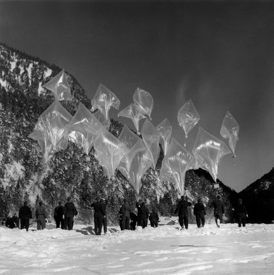 Germany, 1956. Balloons are launched at a rate of 700 an hour during favorable weather conditions. The balloons are full of newspapers from Germany towards Poland. 