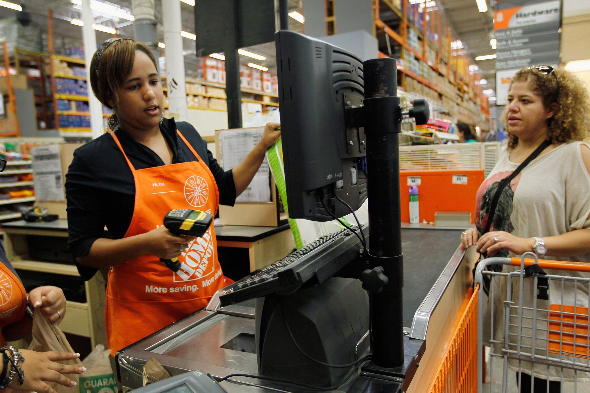 Home Depot confirms credit card hack.