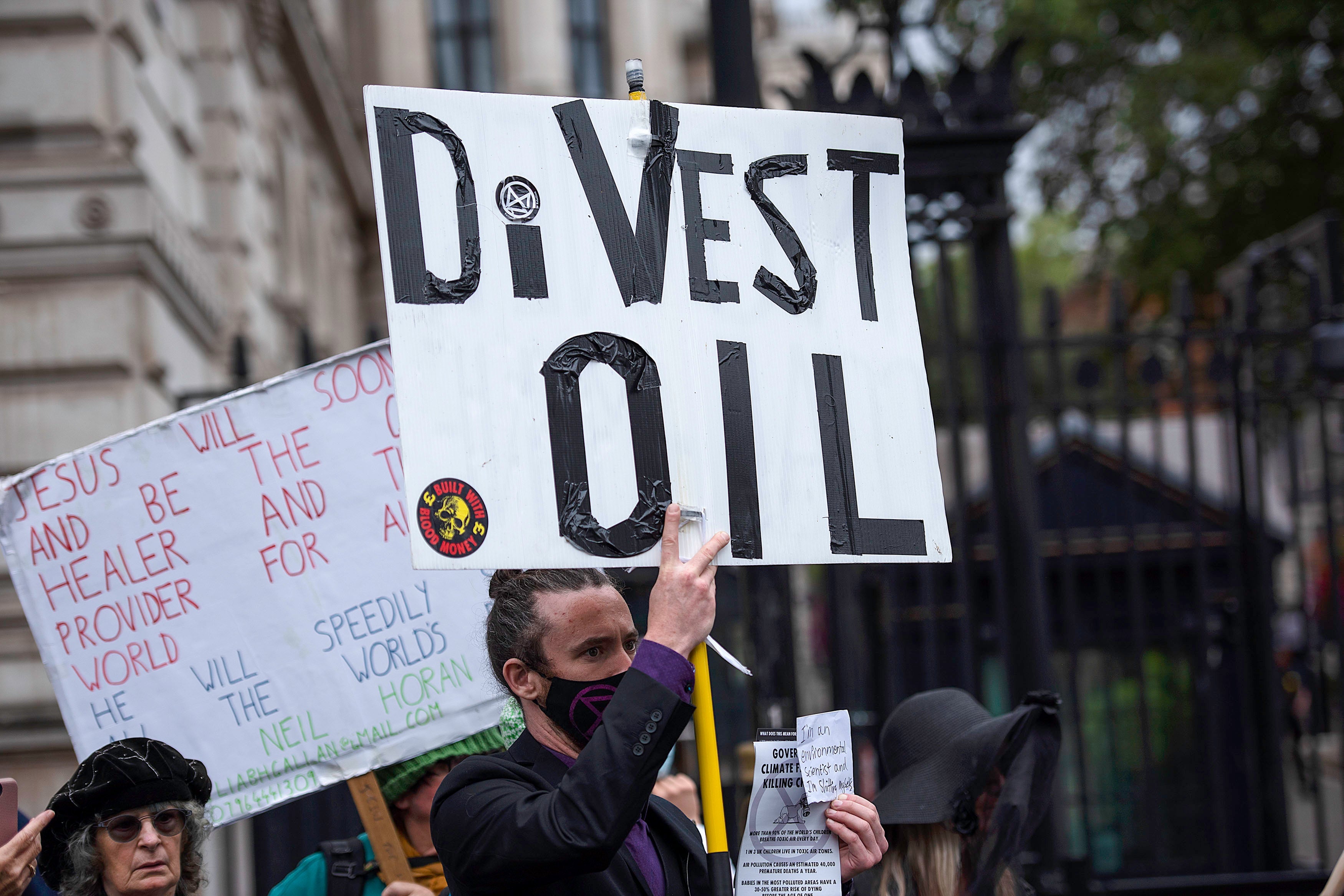 Fossil Fuel Divestments: The “defund” Movement That’s Actually Succeeding.