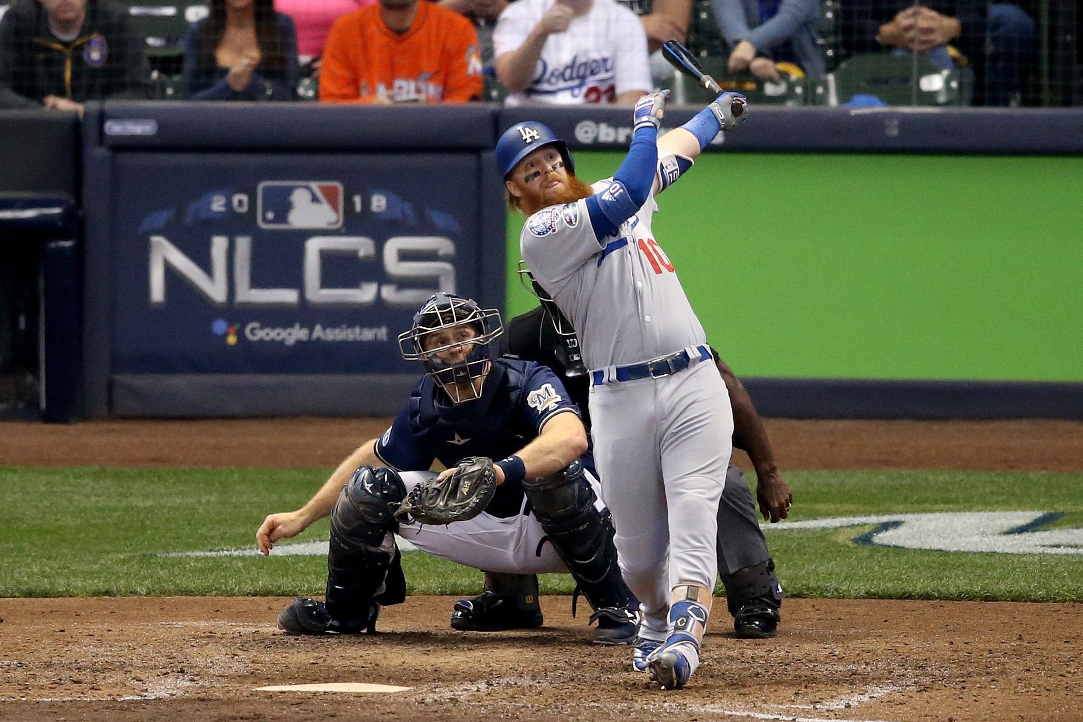 Justin Turner powers Dodgers past Brewers