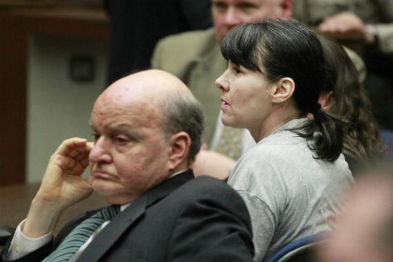 Attorney Mark Overland (L) and former Los Angeles police detective Stephanie Lazarus (R) sit in Superior Court.