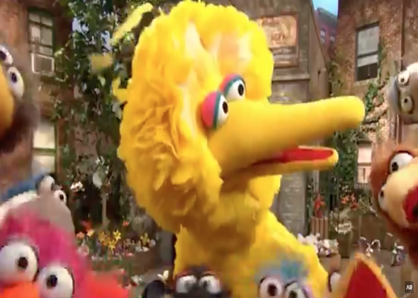 Big Bird Performs Big Pun’s “still Not A Player” Like A Pro (video).