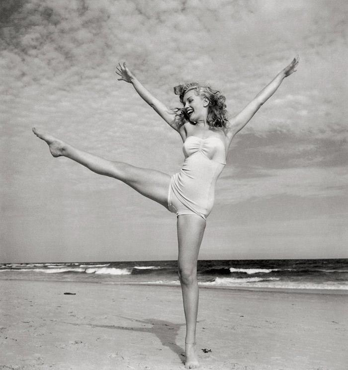 Andre De Dienes. Marilyn Monroe, Tobay Beach, Long Island, 1949.   