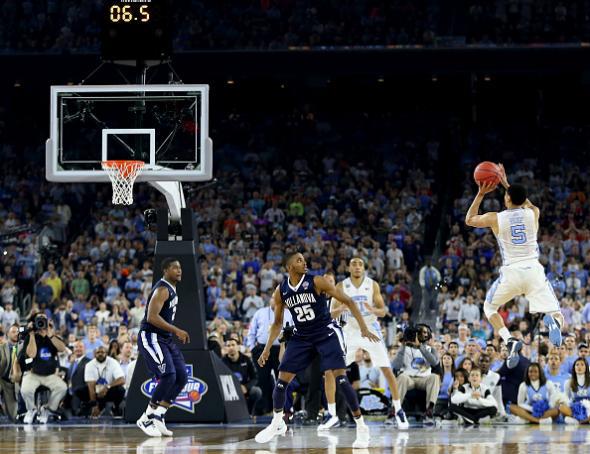 Villanova Pulls out Win over North Carolina With Buzzer Beater Three Pointer